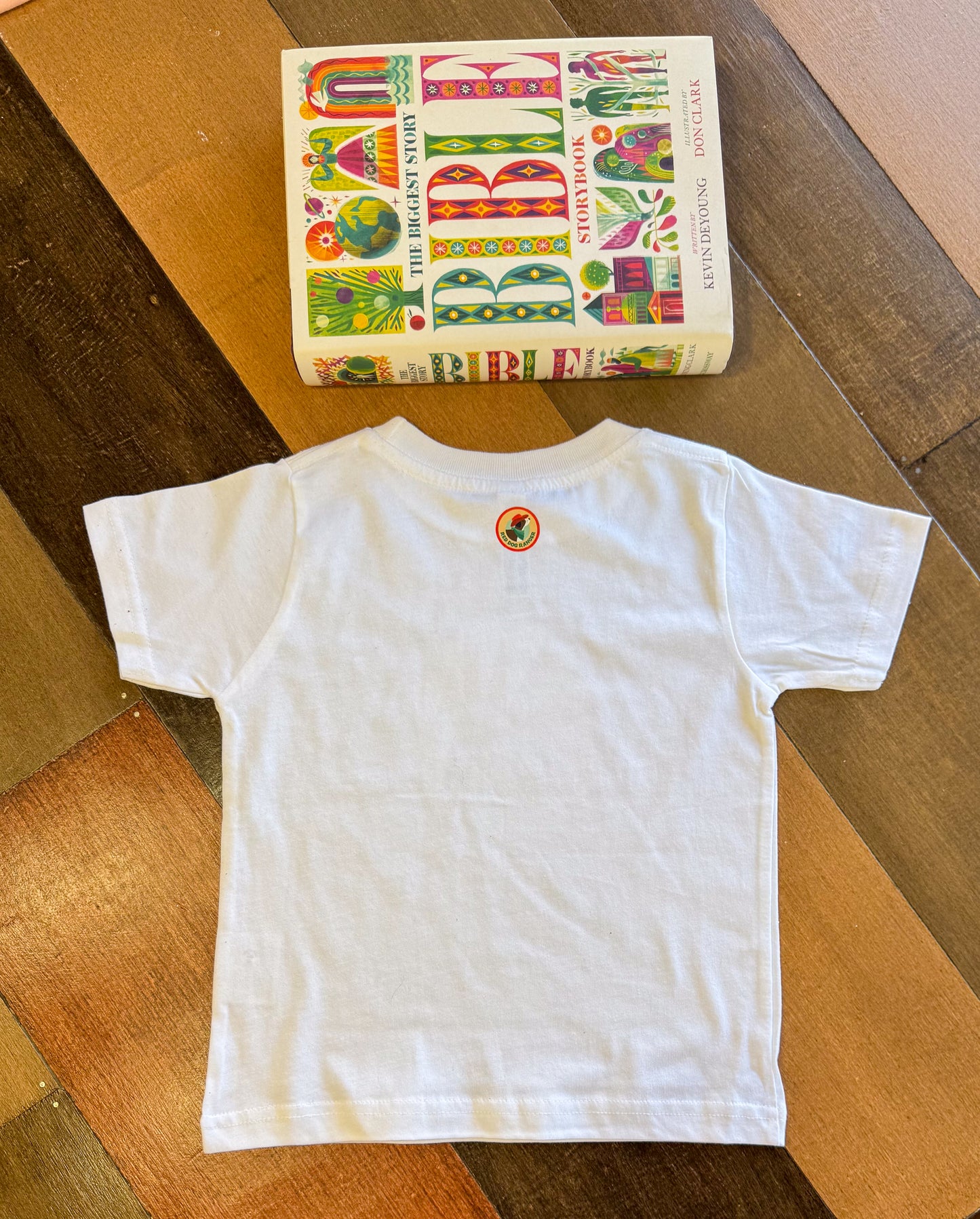 He is Risen Tshirt