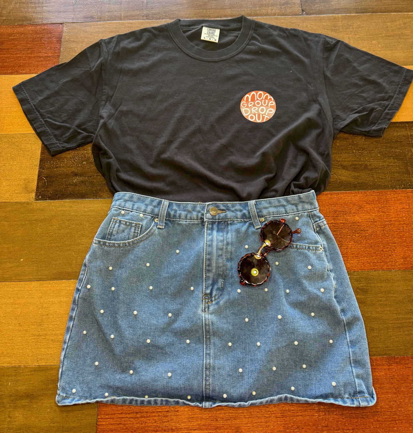 Mom Group Drop Out - Pocket Size (adult)